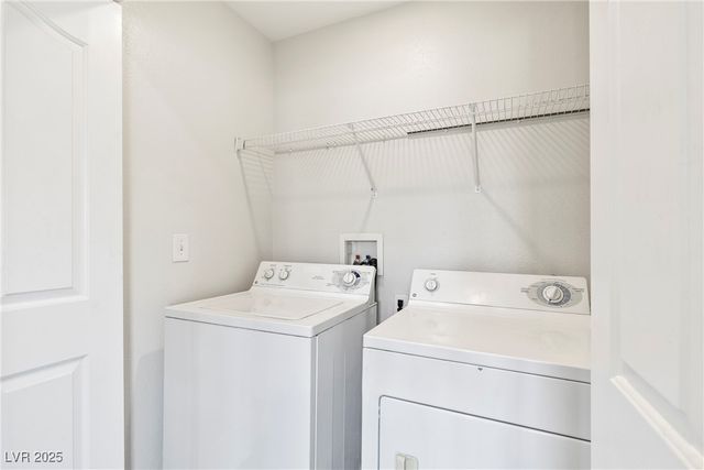 5824 Gemstone Peak Street, North Las Vegas, NV 89031