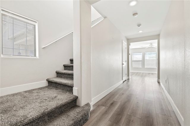 5824 Gemstone Peak Street, North Las Vegas, NV 89031