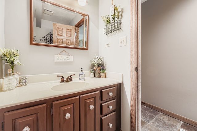 136 Caryville Lane, Schaumburg, IL 60193