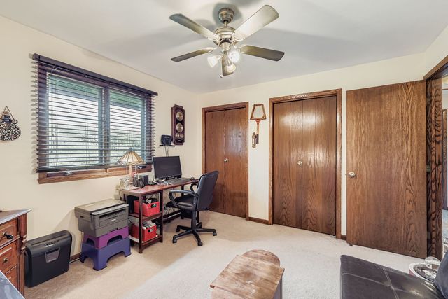 136 Caryville Lane, Schaumburg, IL 60193