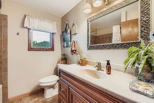 136 Caryville Lane, Schaumburg, IL 60193