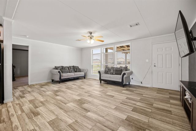 595 Tahoe DR, Kyle, TX 78640
