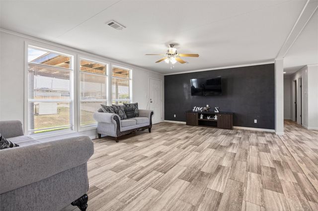 595 Tahoe DR, Kyle, TX 78640
