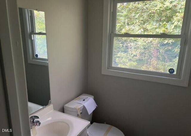 200 W Westbury Drive, Oxford, NC 27565