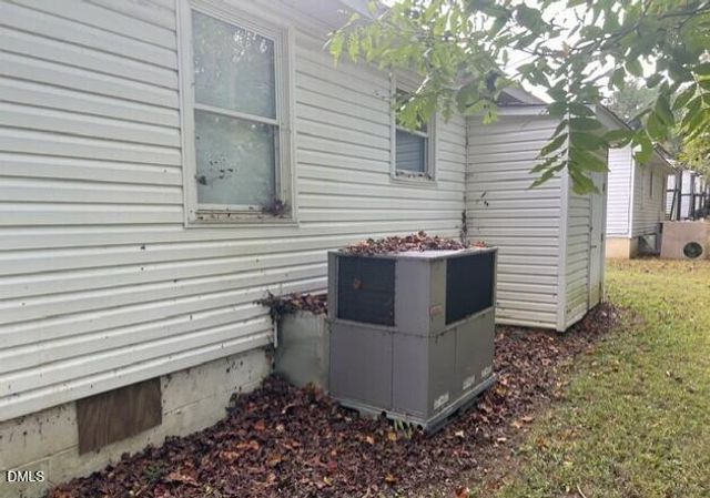 200 W Westbury Drive, Oxford, NC 27565