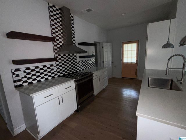 1257 GRAYMONT AVENUE W, Birmingham, AL 35208