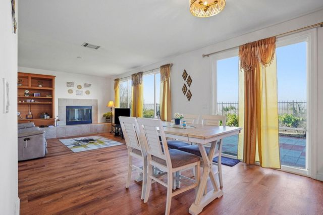 106 106 White Cap Cove, Hercules, CA 94547