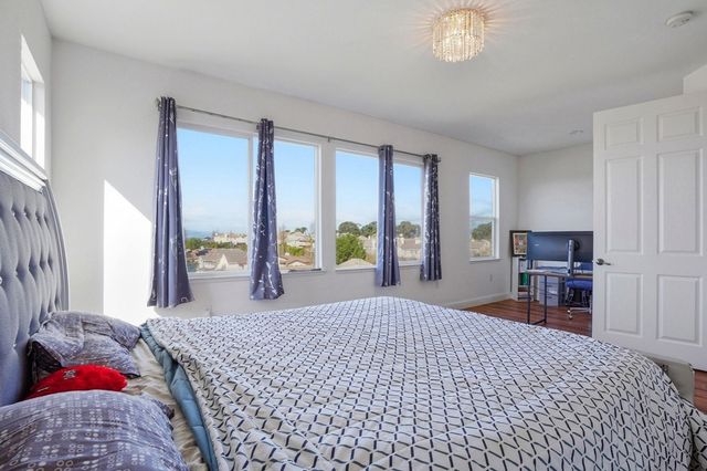 106 106 White Cap Cove, Hercules, CA 94547