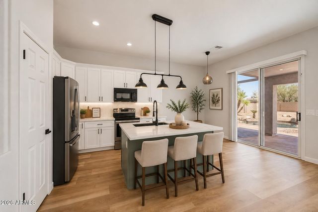15815 W HILTON Avenue, Goodyear, AZ 85338