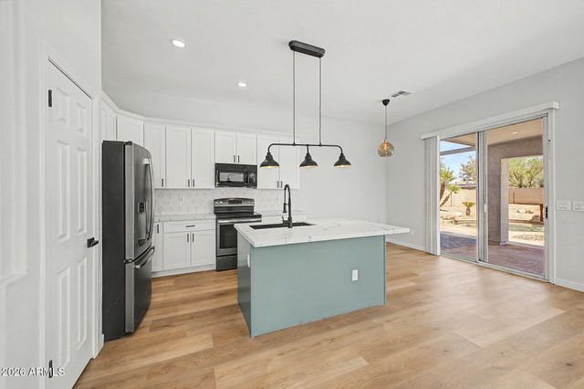 15815 W HILTON Avenue, Goodyear, AZ 85338