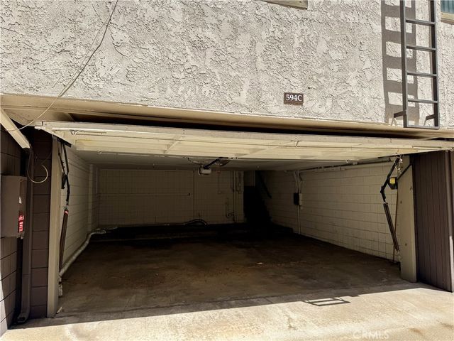 594 W Huntington C, Arcadia, CA 91007
