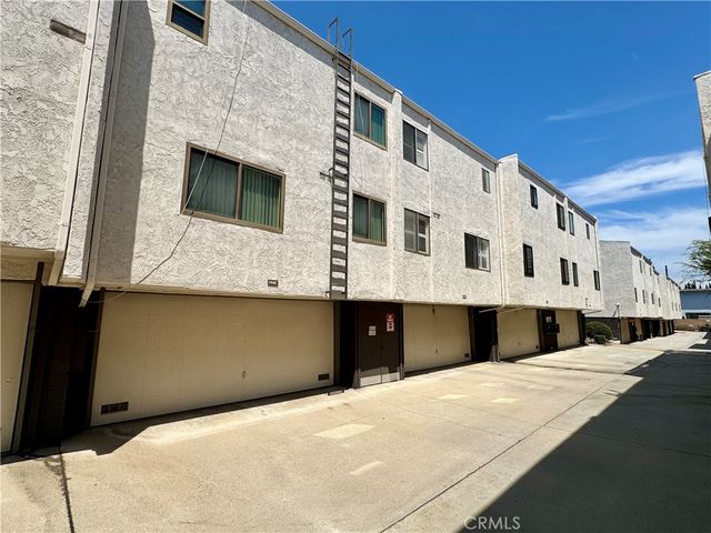 594 W Huntington C, Arcadia, CA 91007