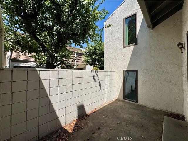 594 W Huntington C, Arcadia, CA 91007