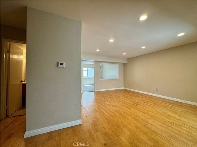 594 W Huntington C, Arcadia, CA 91007