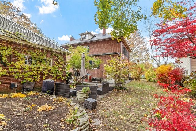 144 Hanks Street, Lowell, MA 01852
