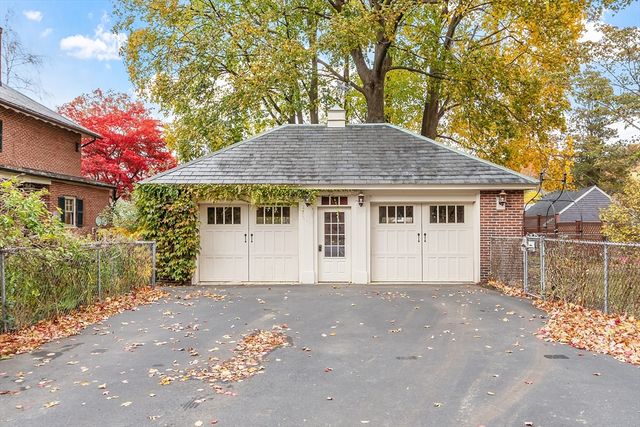 144 Hanks Street, Lowell, MA 01852