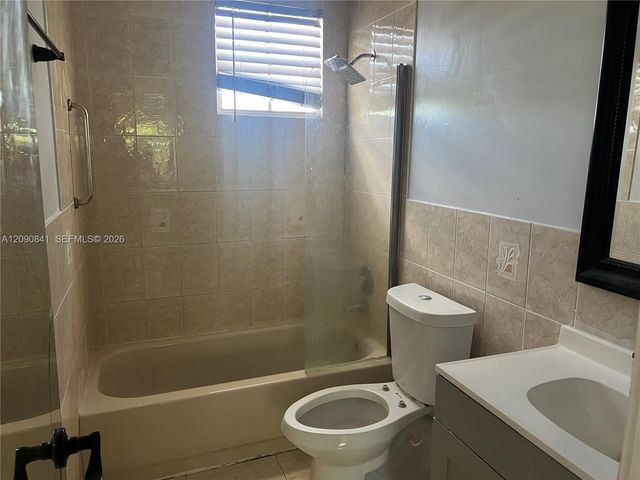 5788 Woodland Point Drive, Tamarac, FL 33319