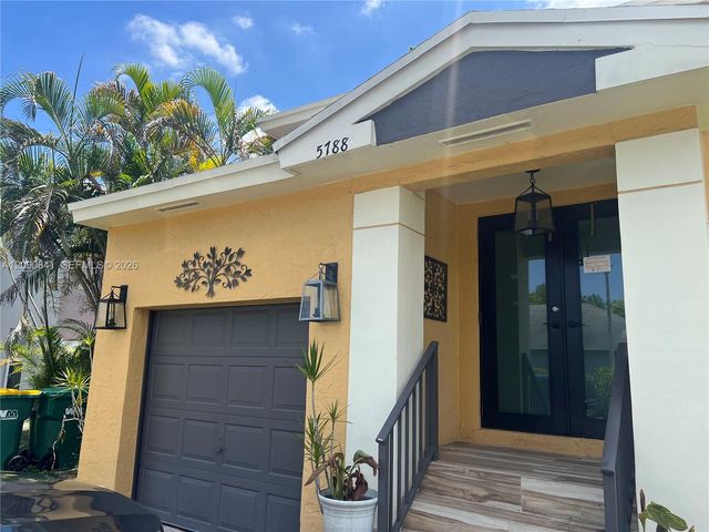 5788 Woodland Point Drive, Tamarac, FL 33319