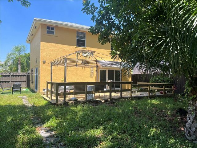 5788 Woodland Point Drive, Tamarac, FL 33319