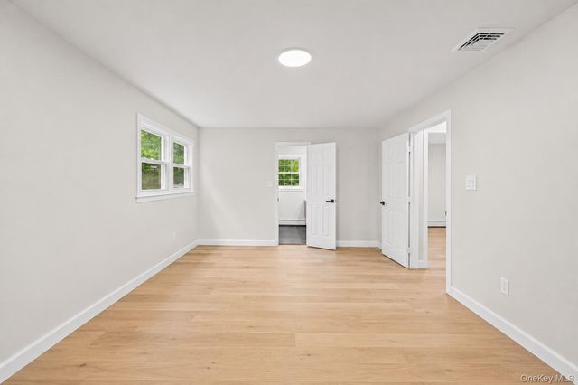 1 Gables Boulevard, East Setauket, NY 11733
