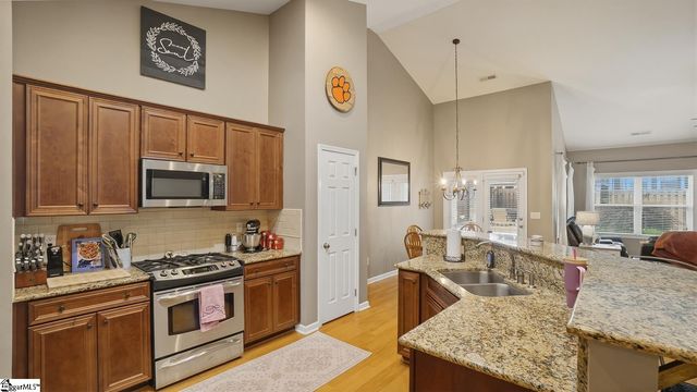 191 Gossamer Drive, Boiling Springs, SC 29316