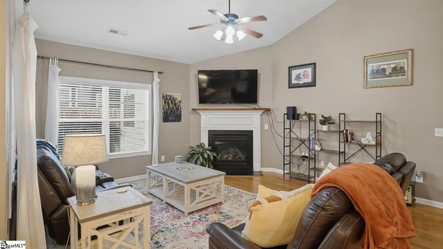 191 Gossamer Drive, Boiling Springs, SC 29316