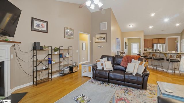 191 Gossamer Drive, Boiling Springs, SC 29316