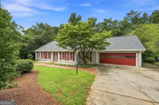 1599 Rangewood Drive SW, Lilburn, GA 30047
