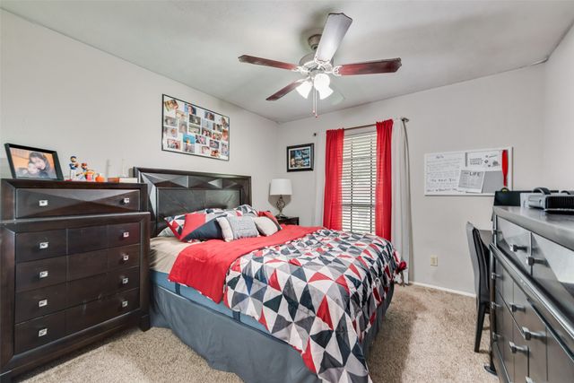 5017 Pemberton Lane, The Colony, TX 75056