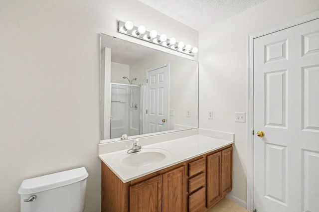 697 Kingfisher Lane H, Woodbury, MN 55125