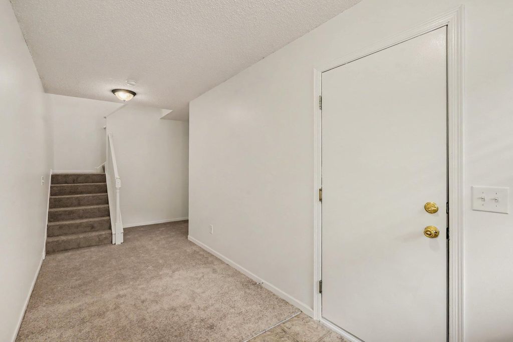 697 Kingfisher Lane H, Woodbury, MN 55125 — photo 3