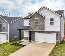 1907 Inspiration Rd, Knoxville, TN 37932
