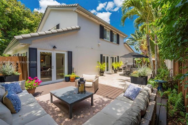 2081 Augusta, Weston, FL 33326