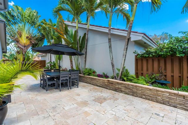2081 Augusta, Weston, FL 33326