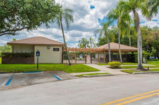 2081 Augusta, Weston, FL 33326