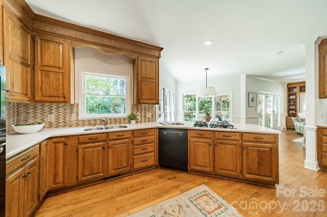 4332 Rosecliff Drive, Charlotte, NC 28277