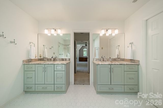 4332 Rosecliff Drive, Charlotte, NC 28277