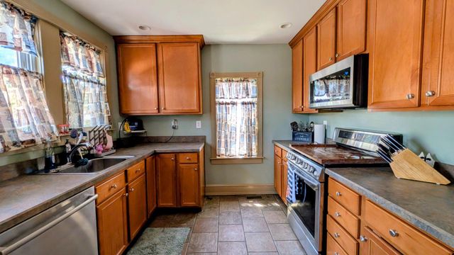 314 BELMONT AVE, Folsom, PA 19033