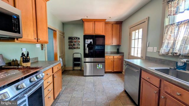 314 BELMONT AVE, Folsom, PA 19033