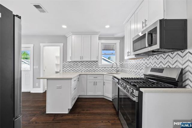 27 King Place, Belleville, NJ 07109