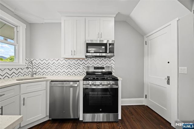 27 King Place, Belleville, NJ 07109