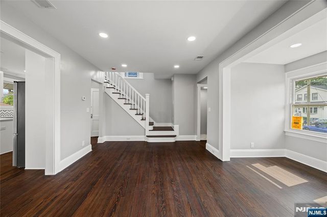27 King Place, Belleville, NJ 07109
