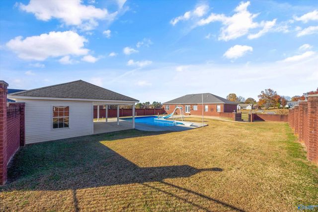 24862 Pepper Road, Athens, AL 35613