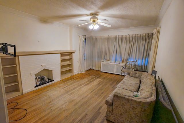 8419 S Maryland Avenue, Chicago, IL 60619
