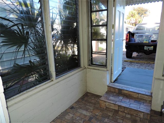 61 81ST AVENUE 2, Treasure Island, FL 33706