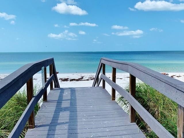 61 81ST AVENUE 2, Treasure Island, FL 33706