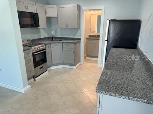 61 81ST AVENUE 2, Treasure Island, FL 33706