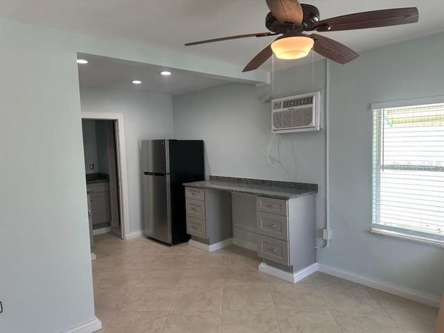 61 81ST AVENUE 2, Treasure Island, FL 33706