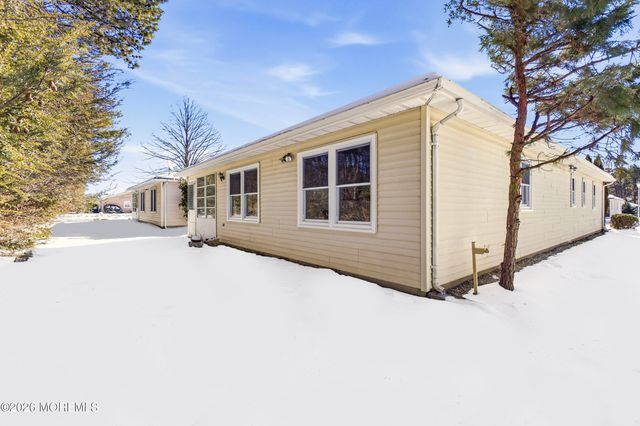 73 Yorkwood Drive, Brick, NJ 08723