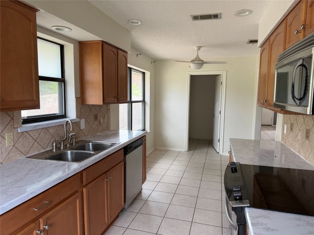 1716 Rosemeade Circle, Carrollton, TX 75007